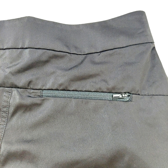 Athleta Black Radiant Jogger. Size 4 - Picture 7 of 11